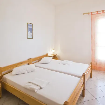 Pension St.George Rooms & Studios Perivolos  Room photo