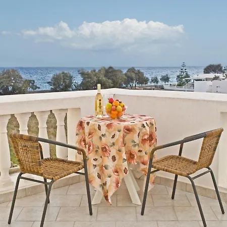 Pension St.George Rooms & Studios Perivolos  Exterior photo