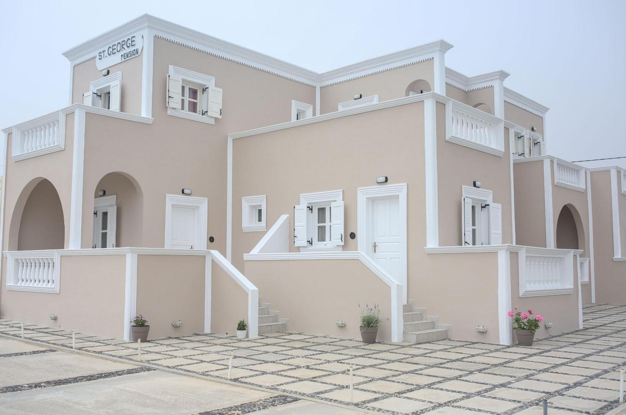 St.george & Gasthof Perivolos (Santorini)