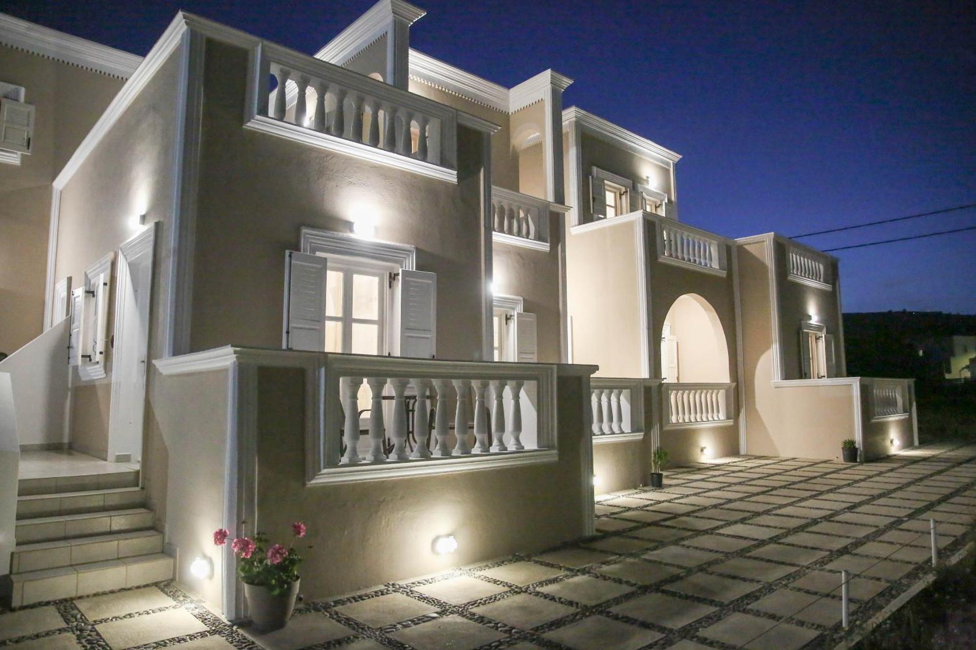 St.george & Perivolos (Santorini)